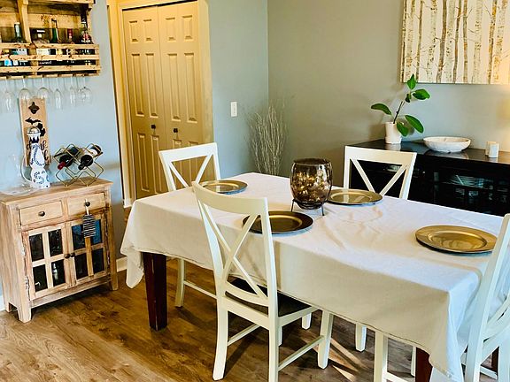Formal dining room