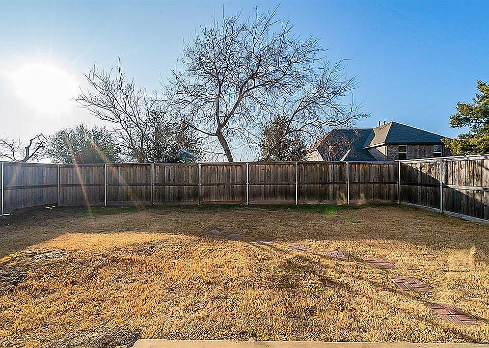 1st image of 3956 La Tierra Linda Trl