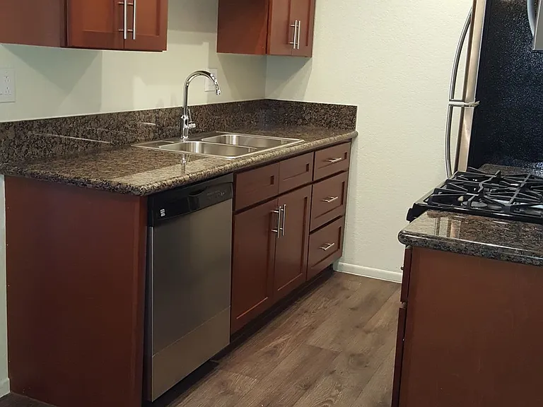 The Timbers Apartments — Photo 20