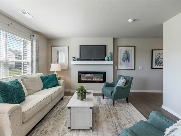 4734 170th Pl, Urbandale, IA 50323