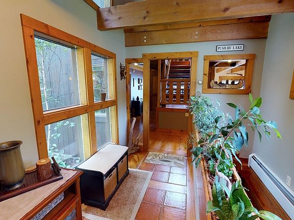 4th image of 333 Woodland Ave