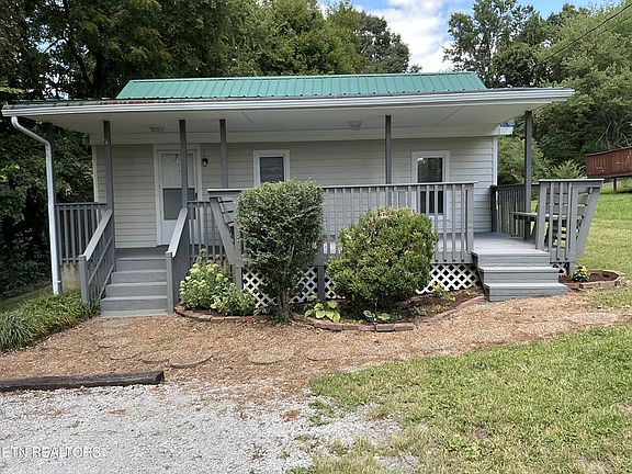 2nd image of 111 Tansy Ln