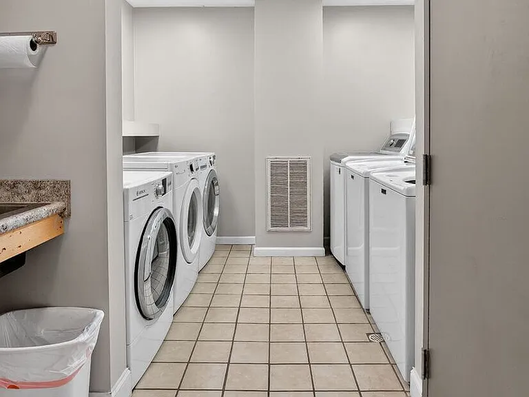 1332 W Andrew Johnson Hwy #10 — Photo 29