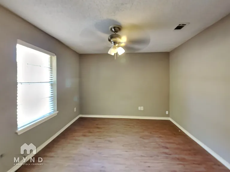 416 Carroll Ave — Photo 11