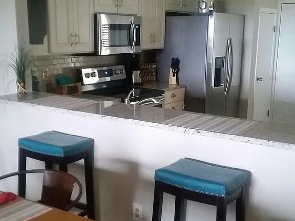 3rd image of 8986 Heron Walk Dr