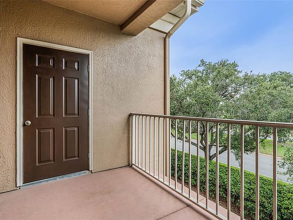 3rd image of 14226 Fredricksburg Dr APT 215