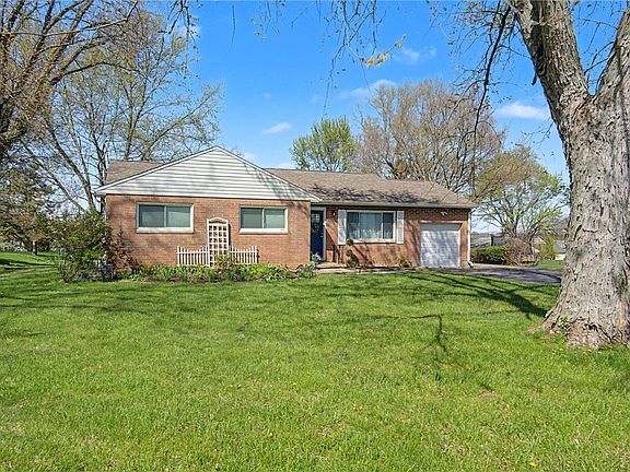 3rd image of 3526 Pamona Dr