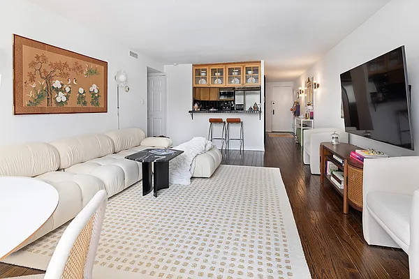 253 West 73rd Street #4C in Upper West Side, Manhattan