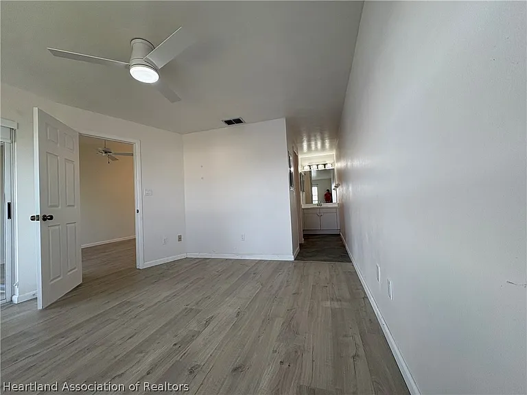 406 Stephen Dr — Photo 19