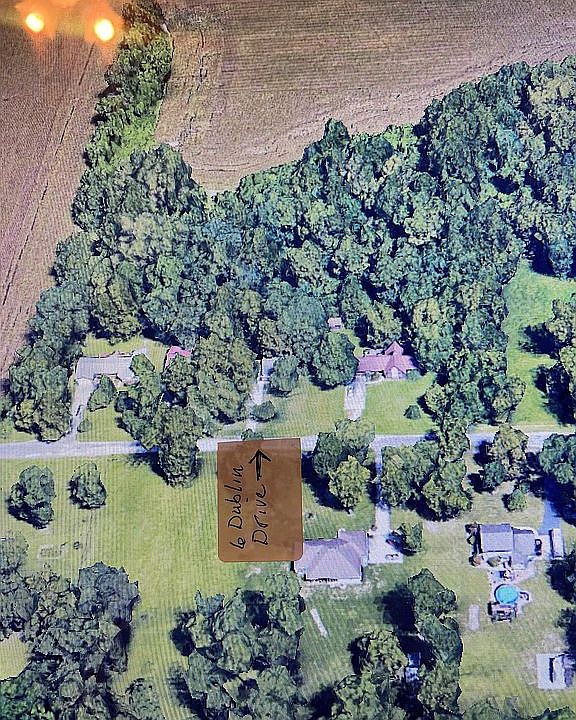 1st image of 6 Dublin Dr