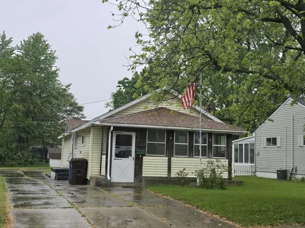 829 Hazel St, Auburn, IN 46706