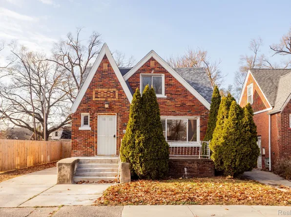 15835 Sorrento St, Detroit, MI 48227
