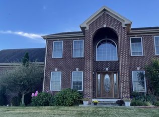 2833 Violet Ct W, Columbus, IN 47201