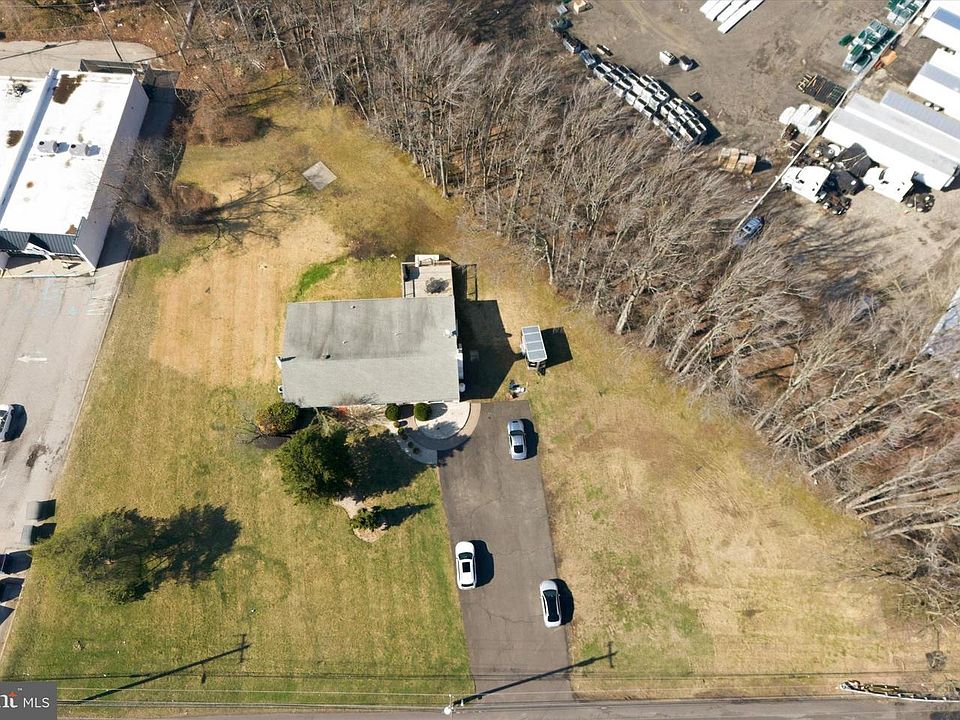 1st image of 211 Lincoln Hwy