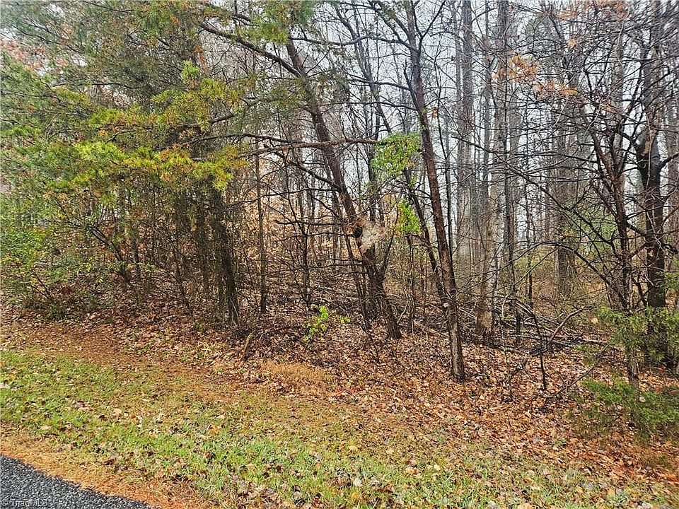 2nd image of 2145 Jefferson Oaks Dr