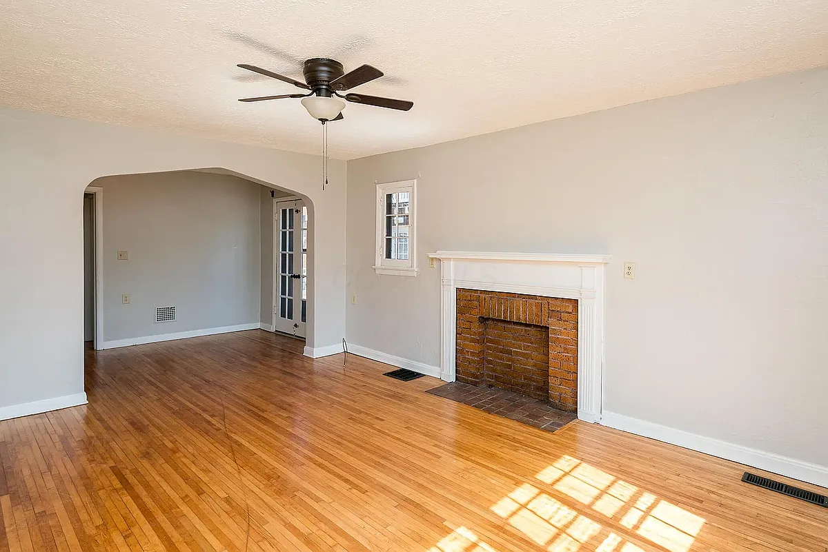 Building Photo - 118 W Tulane Rd #D