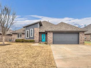 2924 Firewheel Rd, Edmond, OK 73013