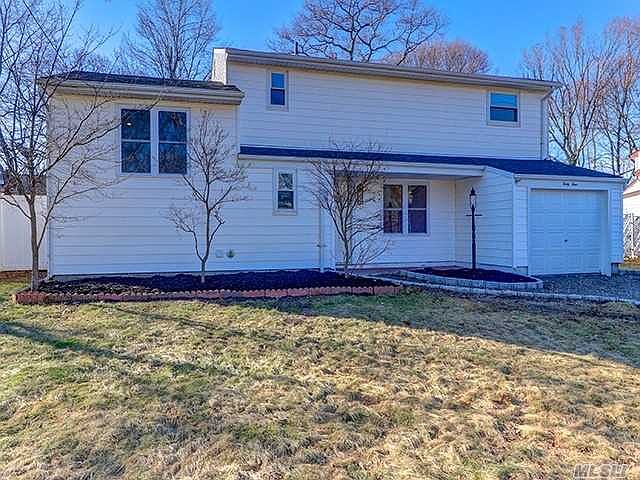 1st image of 44 Fairlane Dr