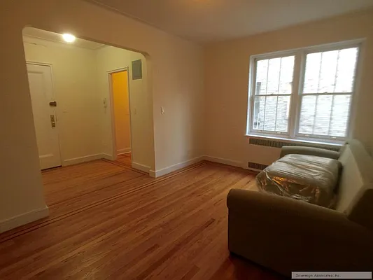 Rented by Sovereign Associates | media 27