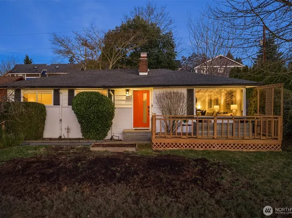 8818 22nd Avenue SW, Seattle, WA 98106