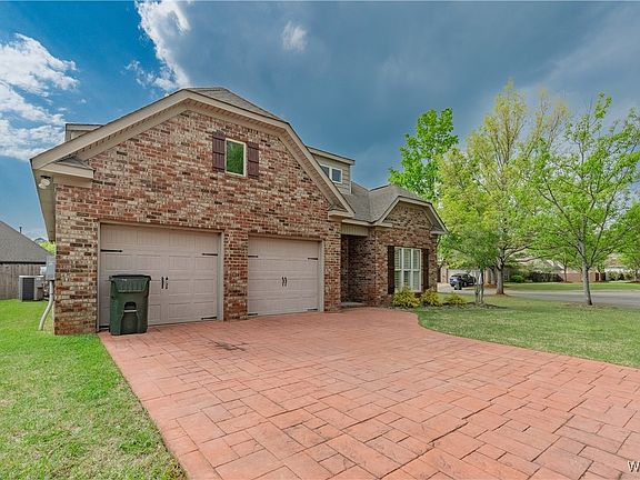 2nd image of 4101 Evangeline Way