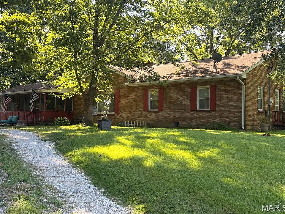 1st image of 3620 Bloomer Dr