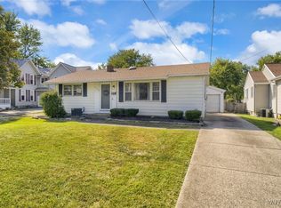 538 Two Mile Creek Rd, Tonawanda, NY 14150