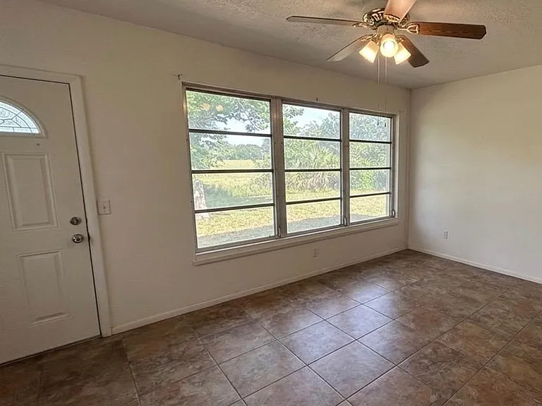 4155 Prudence Dr — Photo 34