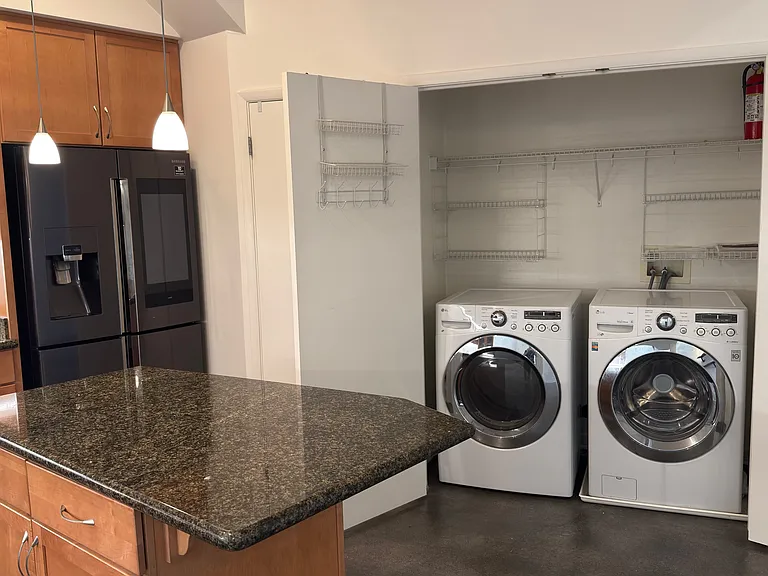 594 Manzana Pl — Photo 12