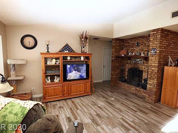 5th image of 1849 Shagbark Ln