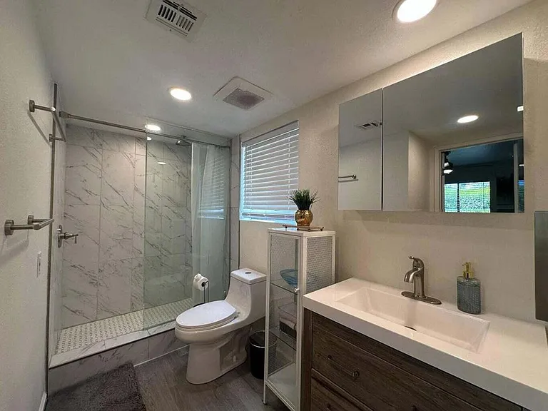 2023 N Via Miraleste — Photo 16
