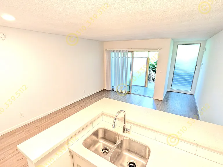 362 S Rexford Dr #9 — Photo 18