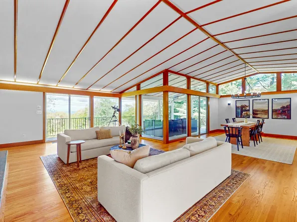 95 Minnechaug Drive, Glastonbury, CT 06033