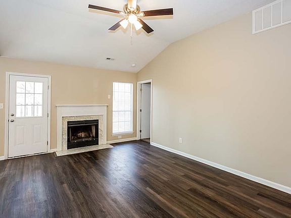 3rd image of 8106 Slickrock Cir