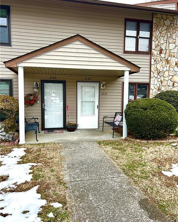 1st image of 1019 Cedar Place Ct