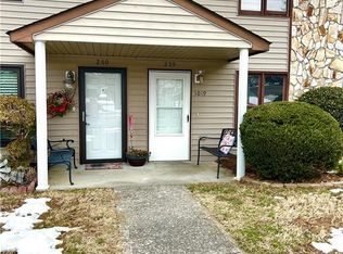 1019 Cedar Place Ct, Winston Salem, NC 27107