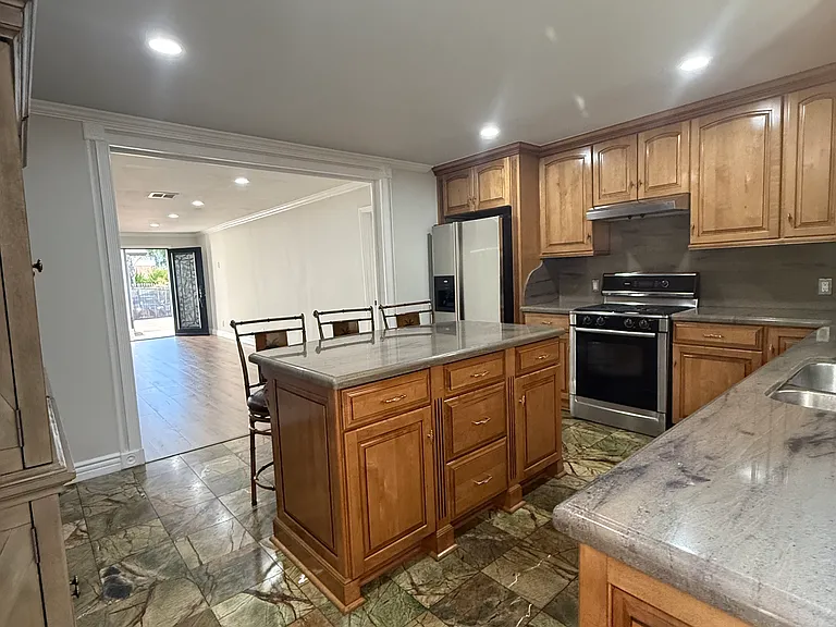 1125 Stanley Ave — Photo 18