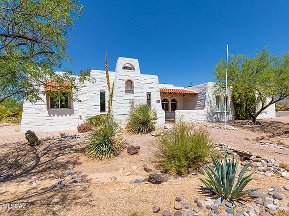 2nd image of 2785 N Placita Copan