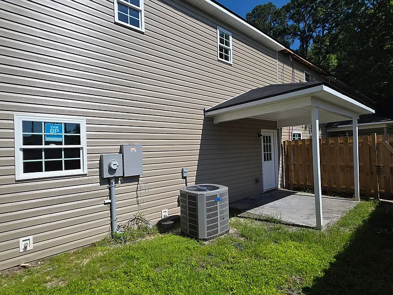 113 Park Pl — Photo 21