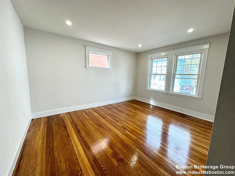 72 Belden St #1 — Photo 3