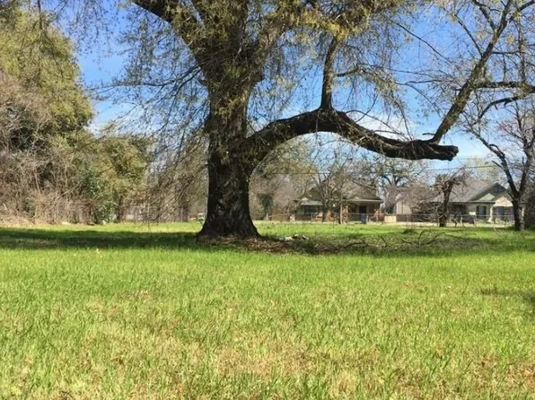 3317 S 3rd St, Waco, TX 76706