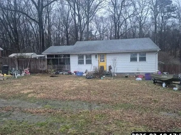 3805 Ferndale Cir, Petersburg, VA 23803