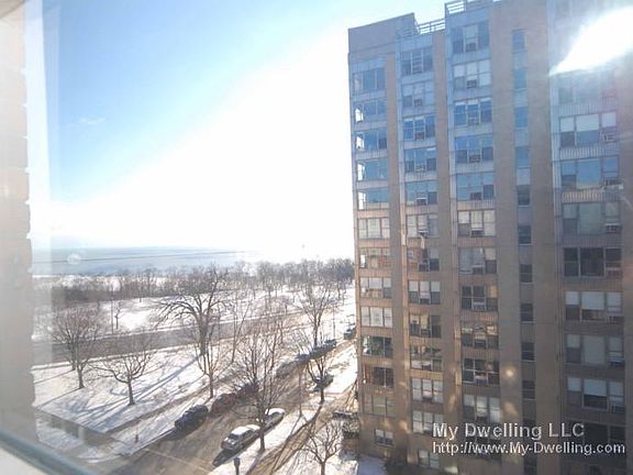 5th image of 1028 E Juneau Ave APT 703