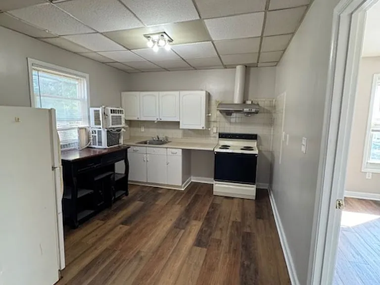 1332 Stevens Ave — Photo 22