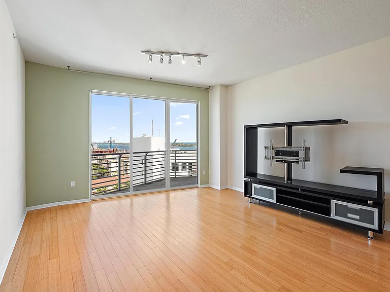 1551 N Flagler Dr #Penthouse L7 — Photo 9