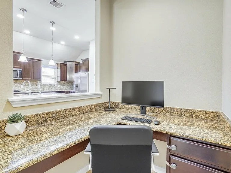 28270 Natalie Bend Rd — Photo 12