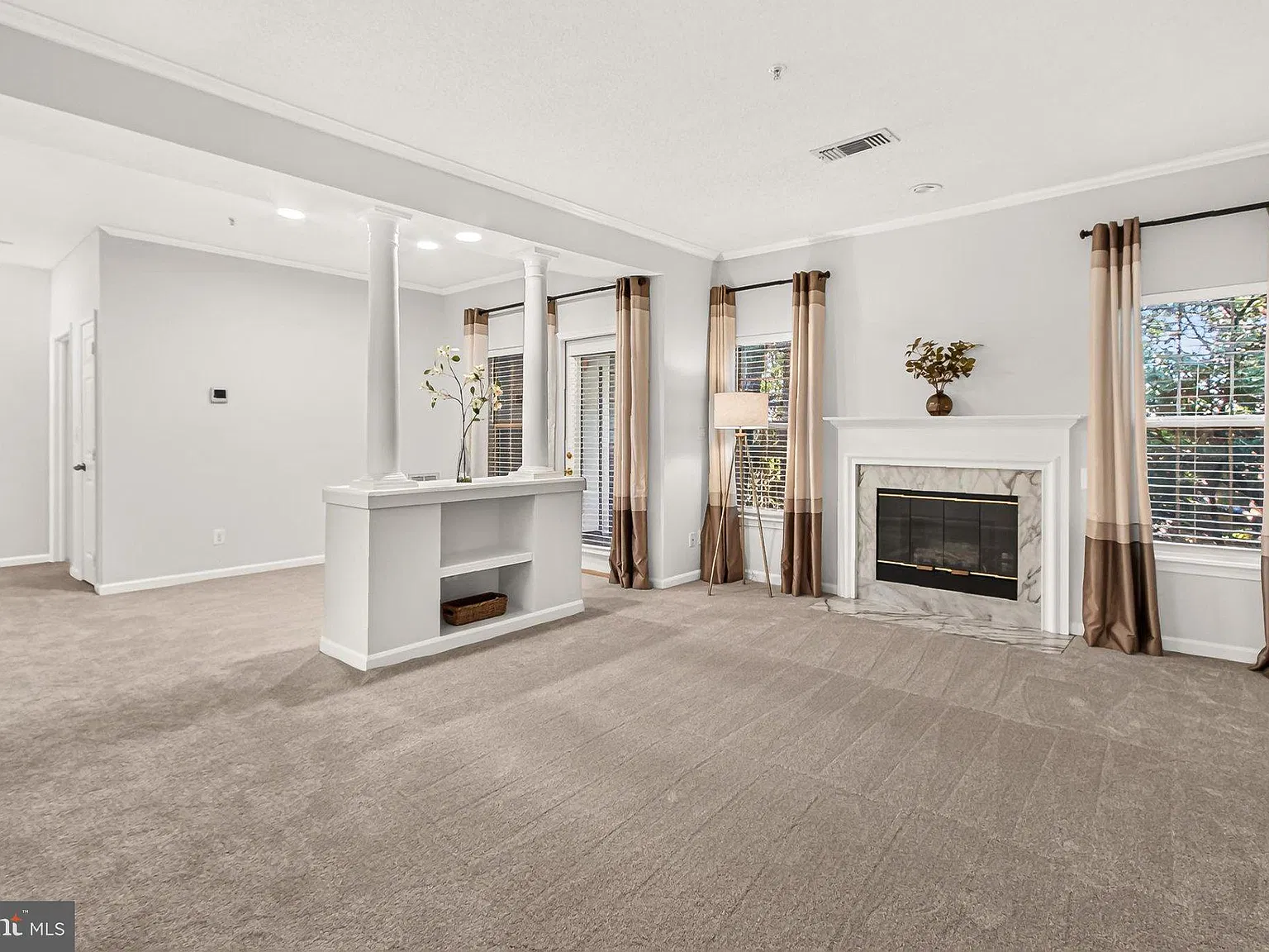 1704 Lake Shore Crest Dr — Photo 3