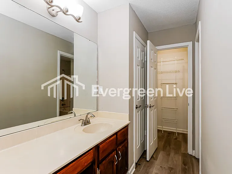 8402 Honey Dr — Photo 9