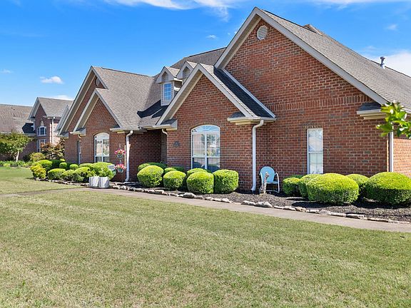 3rd image of 311 Wheaton Dr