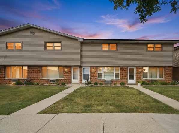7328 W 84th St, Bridgeview, IL 60455